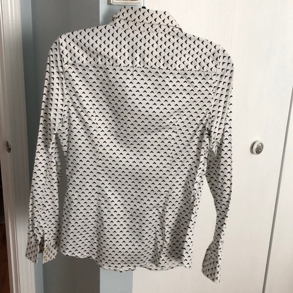 Button down - Picture 4 of 4